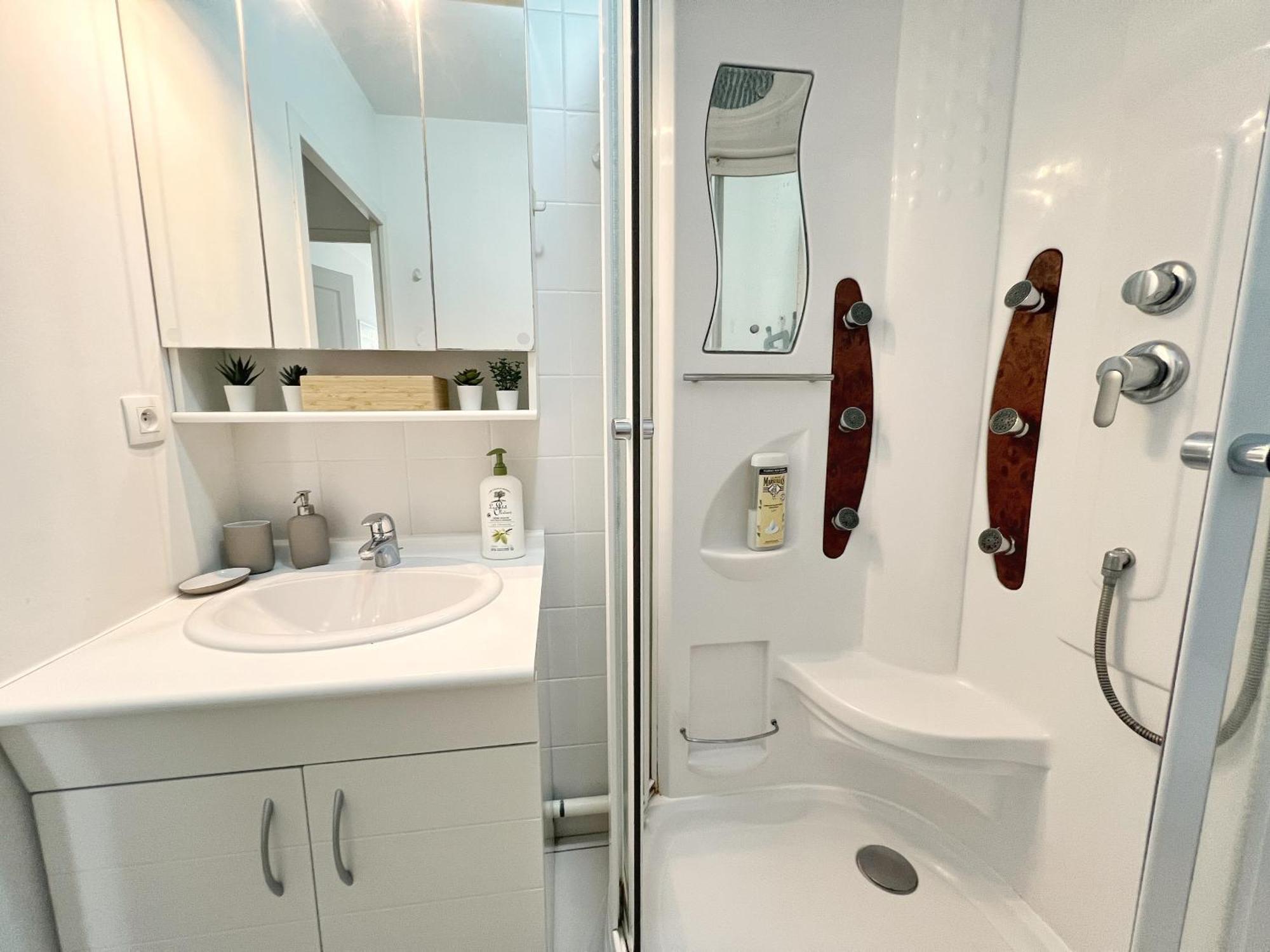Le Viarm'Elite Apartment น็องต์ ภายนอก รูปภาพ